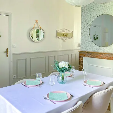 Apartment Le Jardin Des Delices Charming House In
