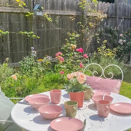 Le Jardin Des Delices Charming House In *