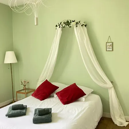 Apartment Le Jardin Des Delices Charming House In