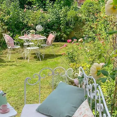 Le Jardin Des Delices Charming House In *