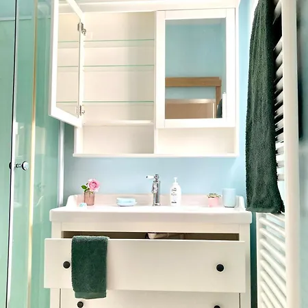 Le Jardin Des Delices Charming House In